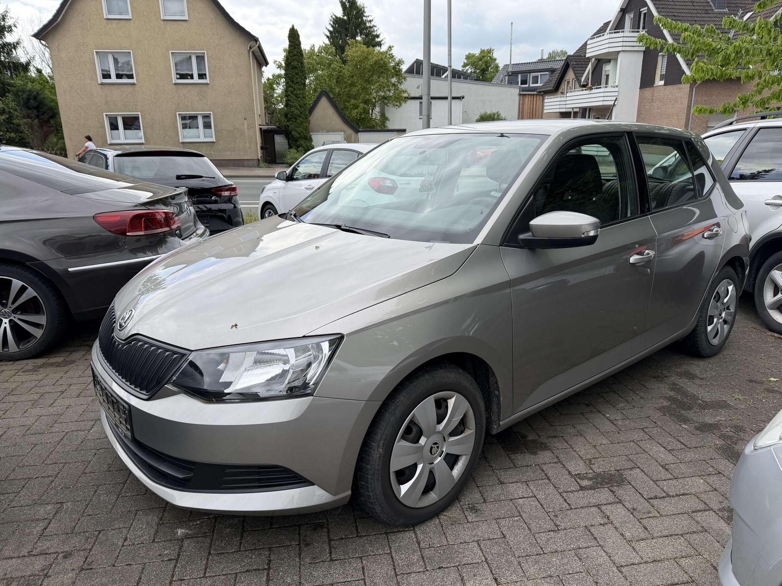 Skoda Fabia Active  Klima Wenig KM 5 trg 