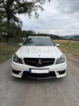Mercedes-Benz C 63 T AMG Performance Package Plus - gebrauchte Mercedes-Benz C 63 AMG aus dem Jahr 2011