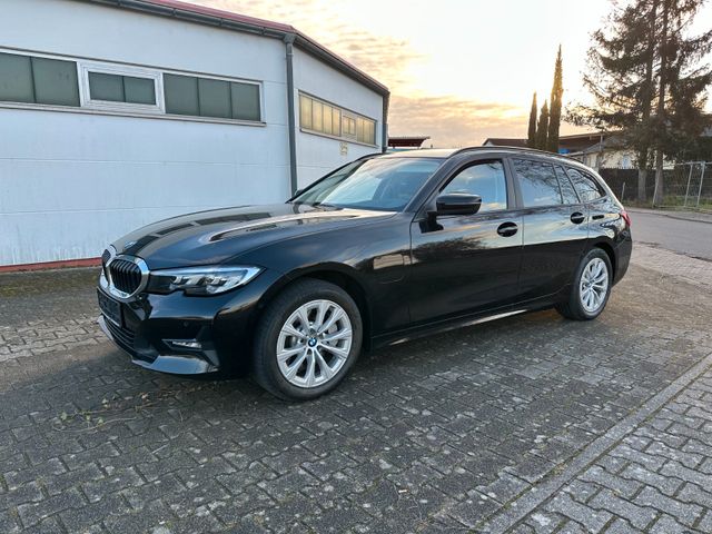 BMW 330 e  Touring Advantage *1.Hand*Head-Up*Kamera*