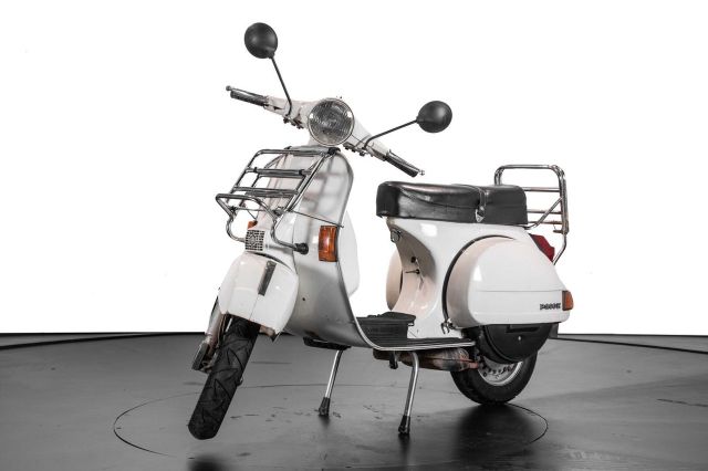 Piaggio Vespa P 200 E