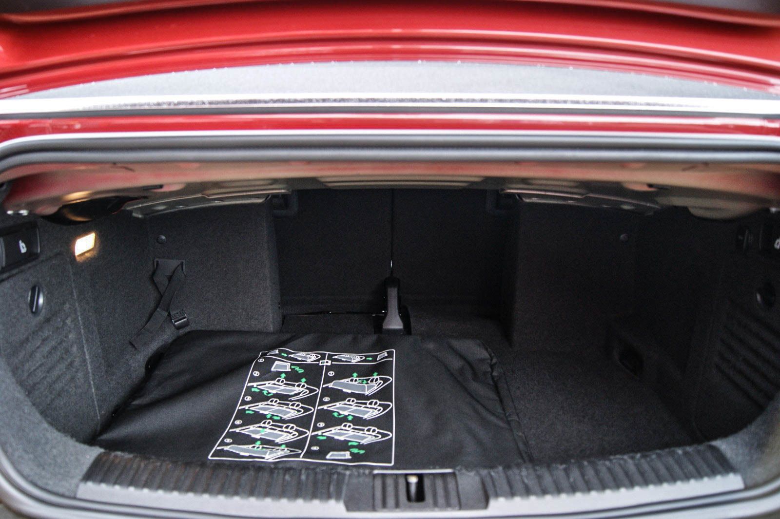 Fahrzeugabbildung Volkswagen Golf VI Cabriolet 14TSI NAVI WINTER PDC GEPFLEGT