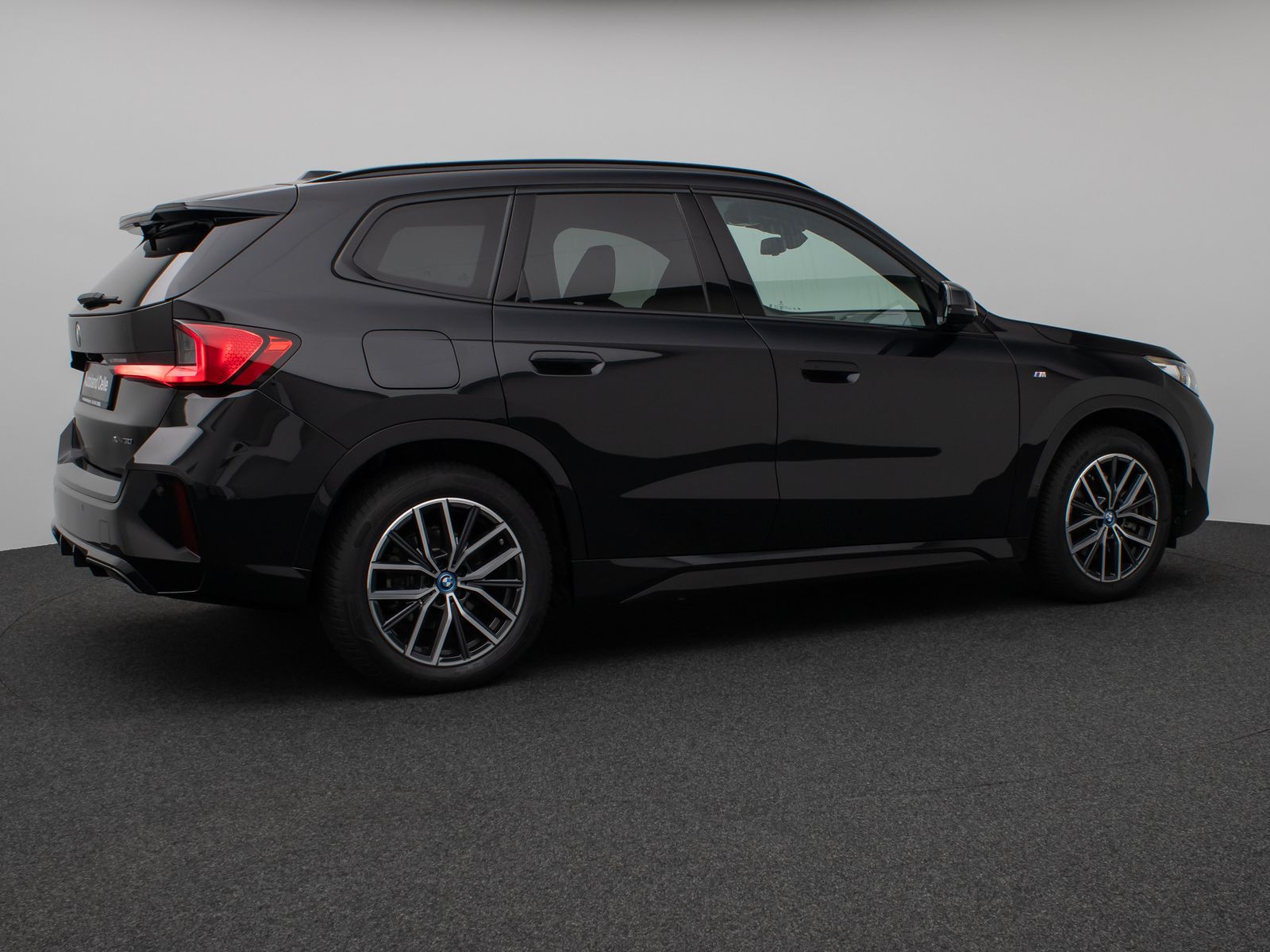 Fahrzeugabbildung BMW iX1 xD30 M Sport Kamera DAB Komfort Fernlichtass