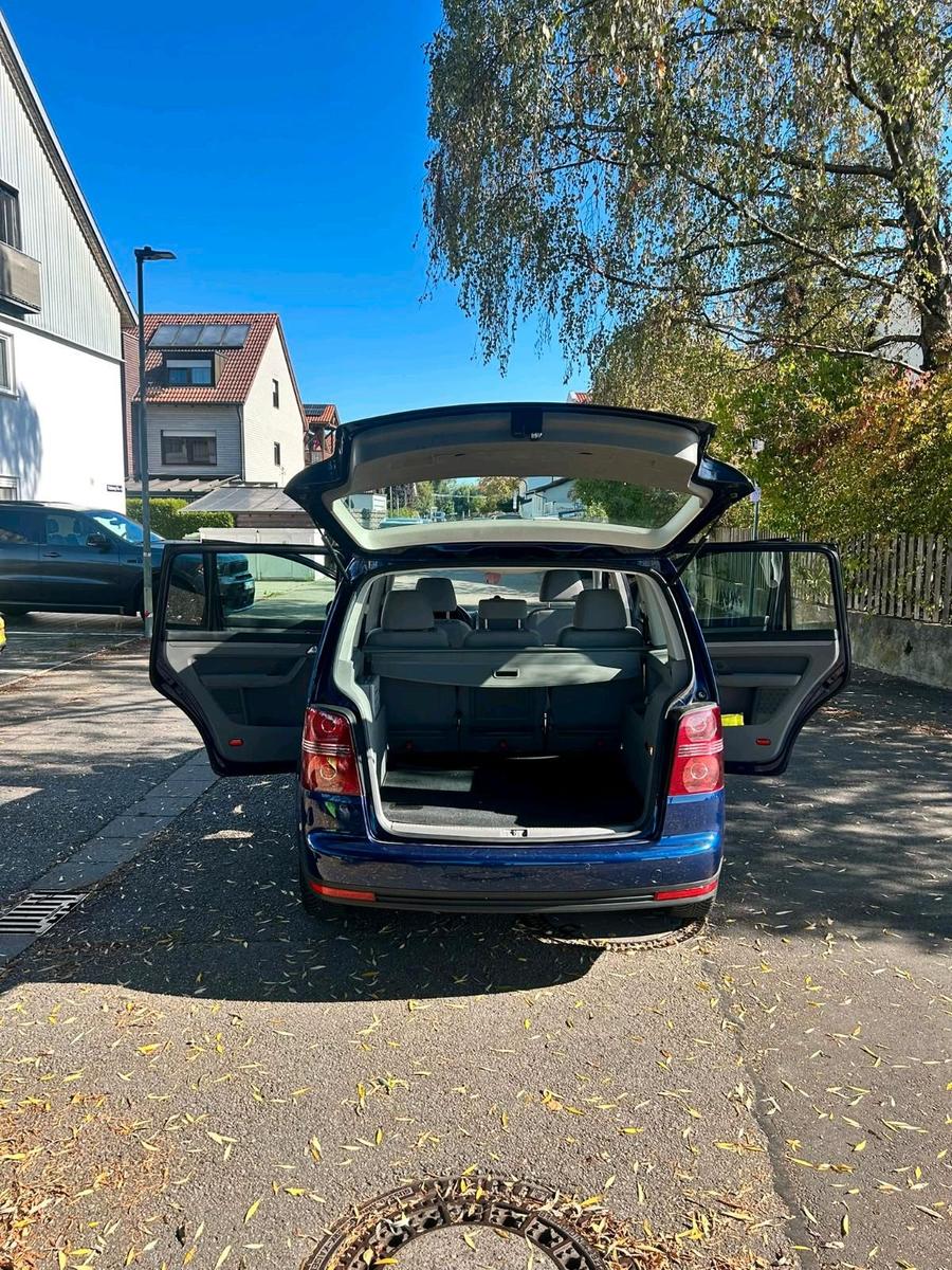 Volkswagen Touran 2007 — photo 11