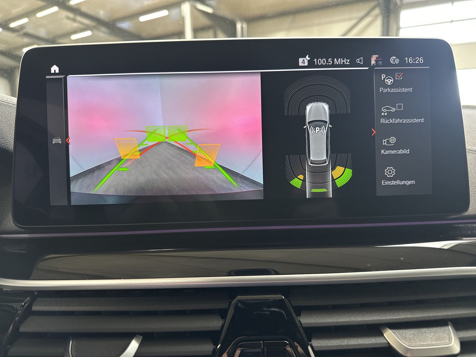 Fahrzeugabbildung BMW 530i Touring xD M-Sport Pro NAV+LASER+AHK+HEADUP