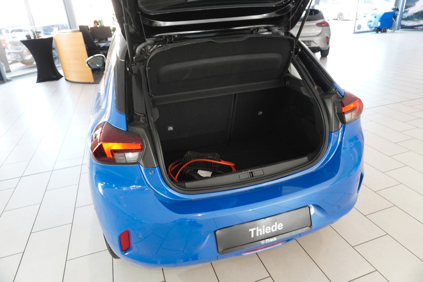 Fahrzeugabbildung Opel Corsa-e F EDITION 7KW NAVI/VIRT/TEMP/DAB/WÄRMEP.