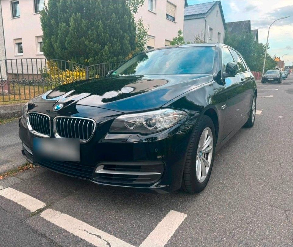 BMW 520d xDrive Touring A 