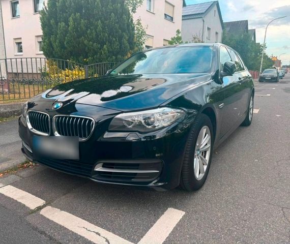 BMW 520d xDrive Touring A 