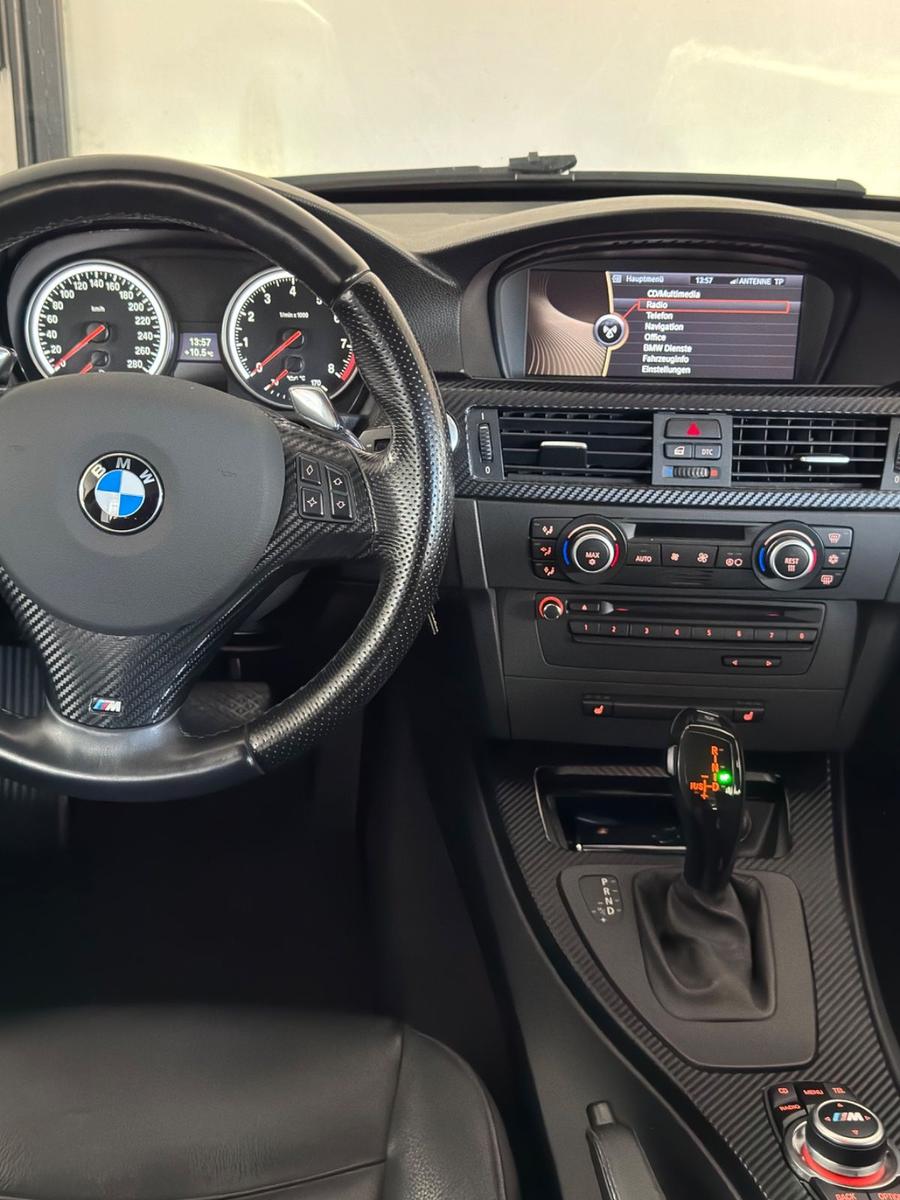 BMW 330 2006 — photo 6