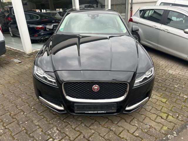 Jaguar XF 20d  Prestige Autom,1.Hand,Vollausst.,Sche