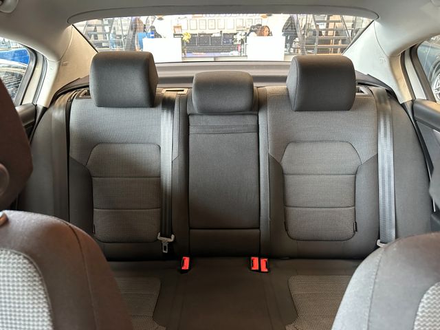 MYAUTOCENTER – Gebraucht- und Jahreswagen mit Werkstattservice in Pfaffenhofen Volkswagen Passat *ACC*NAV*AHK*PDC*SitzHZ*2-ZONEN*TotWinkel