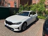 BMW 330i Sport Line GARANTIE /SERVICE PAKET 3J/40tkm - BMW 330 in Hannover