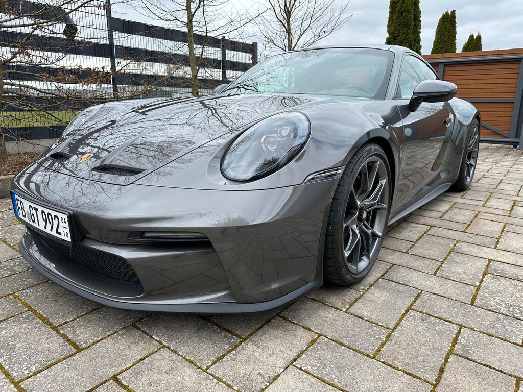 Image of Porsche 992