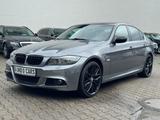 BMW 325iA xDRIVE M-PAKET /BI-XENON/STH/SHZ/H&K/MFL/ - BMW 325 in Stuttgart