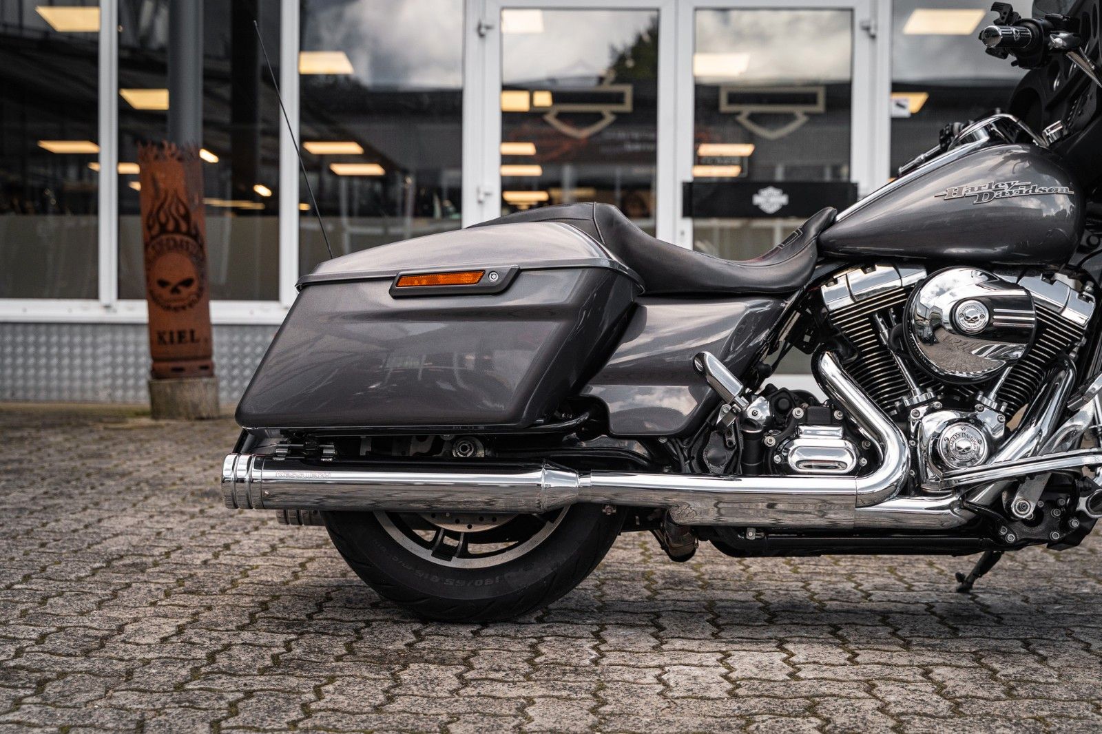 Fahrzeugabbildung Harley-Davidson FLHX Street Glide 103 cui - Kesstech -