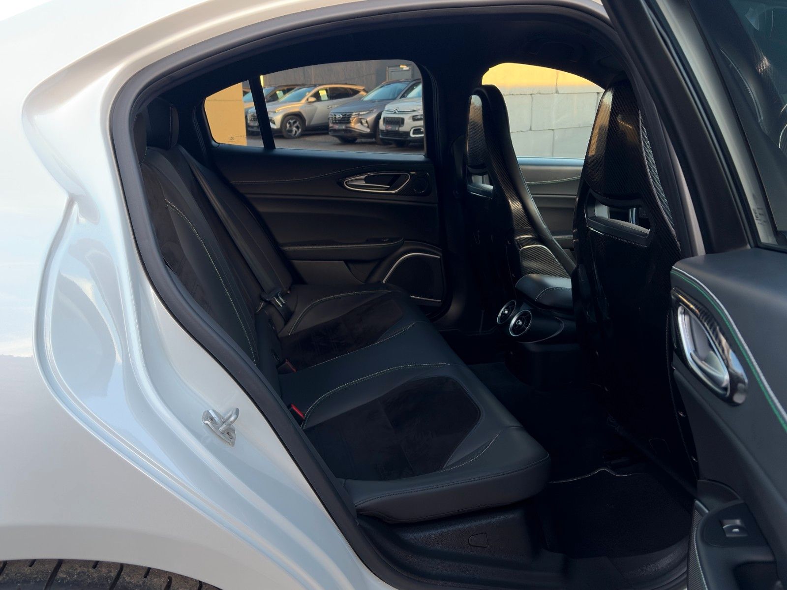 Fahrzeugabbildung Alfa Romeo Giulia Quadrif 2.9 510 Sparco Carbon Schale H&K