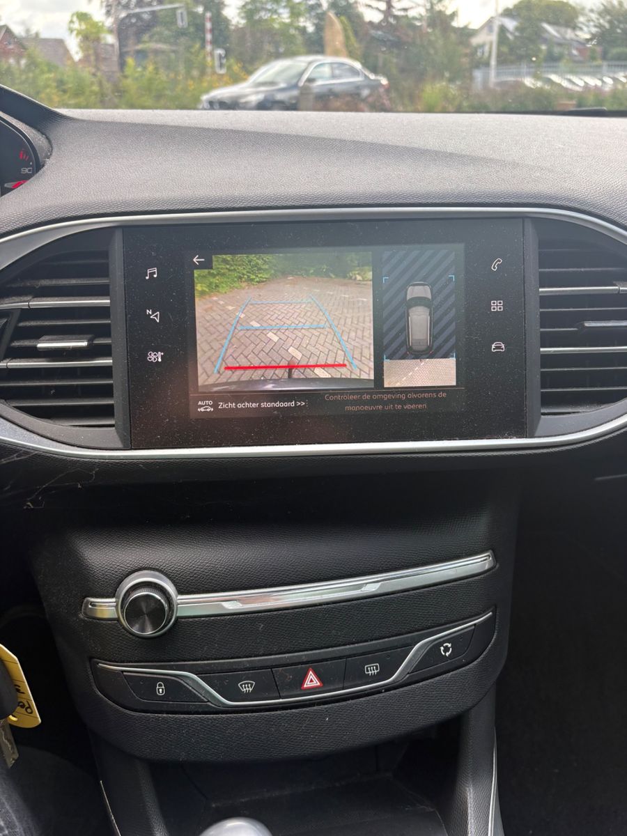 Photo 10 of PEUGEOT 308
