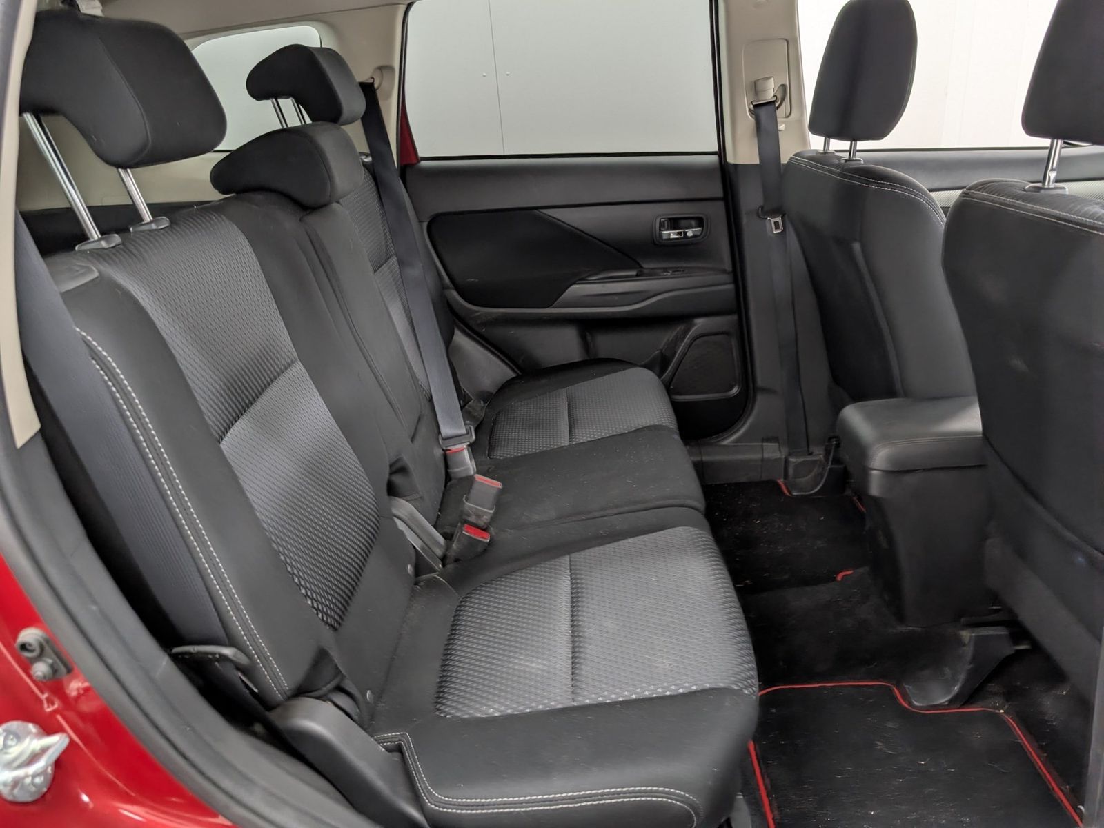 MITSUBISHI Outlander 2.0 MIVEC Edition Kamera SHZ – Bild 11