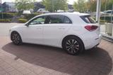 Mercedes-Benz A200 Progressive LED Navi Sitzheizung Klimaaut. - Mercedes-Benz A 200 mit Benzin-Antrieb: Limousine