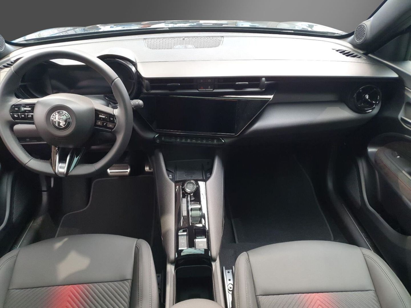 Fahrzeugabbildung Alfa Romeo Junior Elettrica VELOCE  280 PS voll Top Deal
