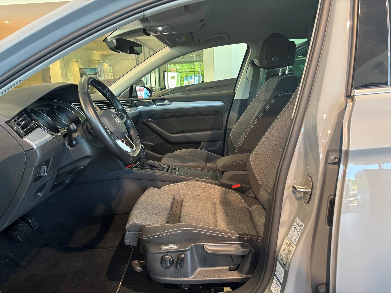 Volkswagen Passat Business DAB RFK Parkassistent, миниатюра 12