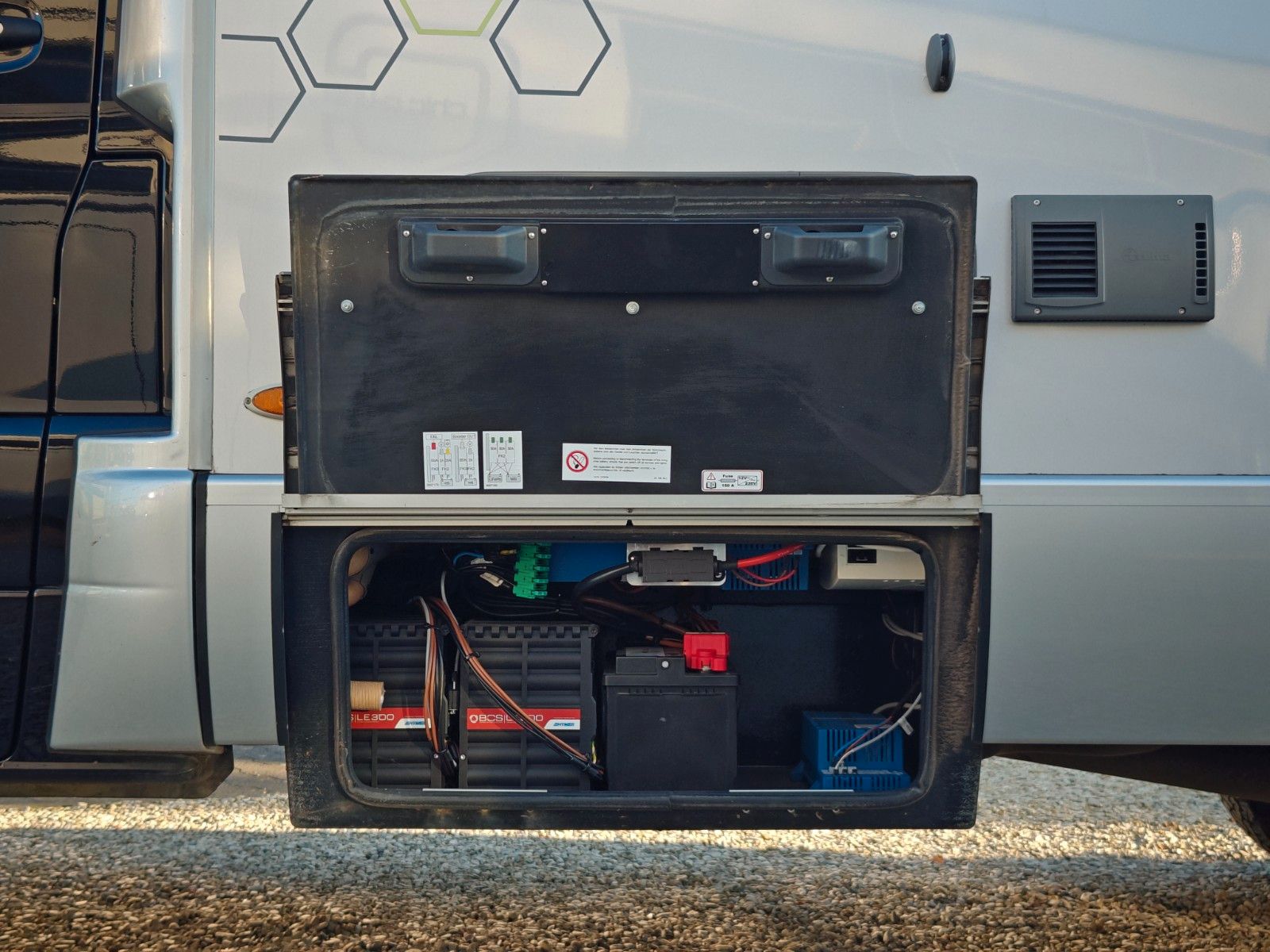 Fahrzeugabbildung HYMER / ERIBA / HYMERCAR ML-T 580 4x4 ALLRAD 3.0L V6 - AUS ERSTBESITZ