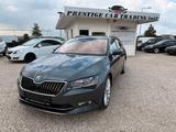 Skoda Superb 2.0 TDI Combi Style 4x4*2.HAND*ACC*AHK* - Skoda Superb aus 2016 mit Diesel-Antrieb: Kombi, 2.0