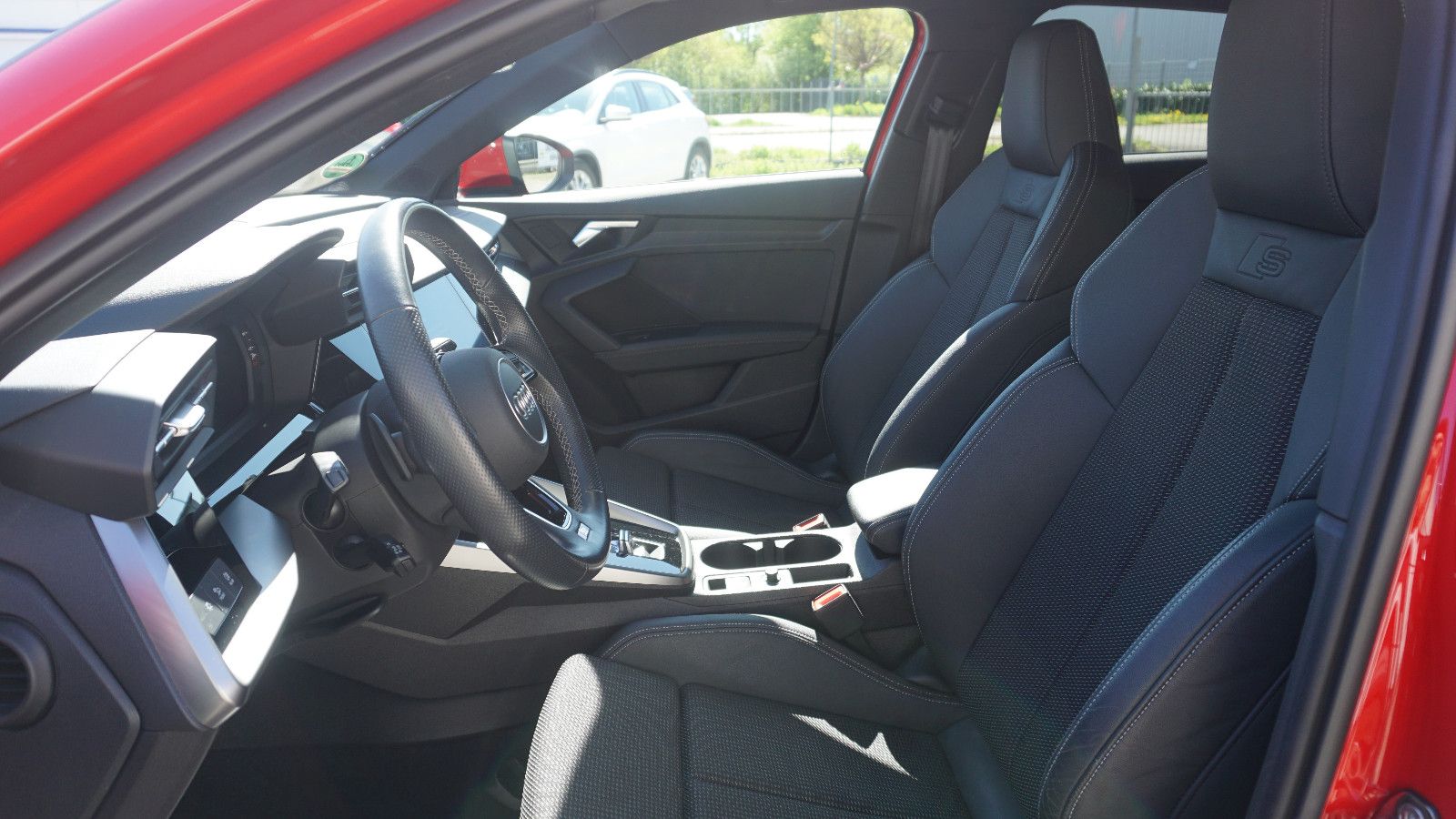 Fahrzeugabbildung Audi A3 Sportback 35 TFSI advanced,S-Line,Navi,LED+WR