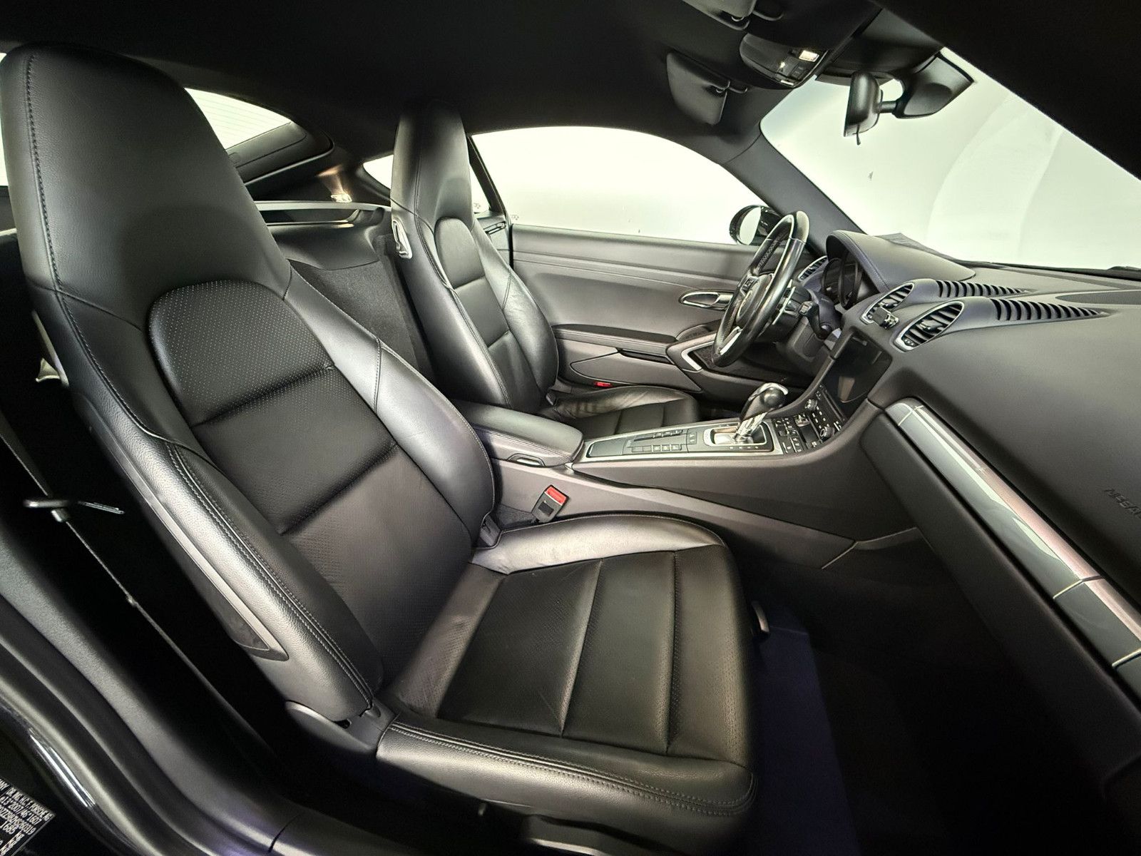 Fahrzeugabbildung Porsche 718 Cayman 2,0i 300PS, Bose, Navi, Leder
