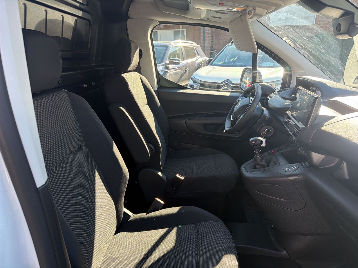 Peugeot Partner - Bild 12