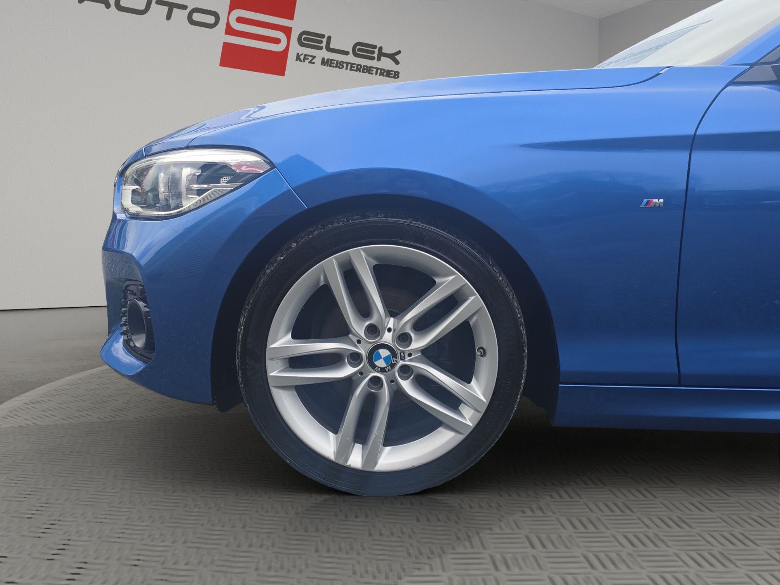 Fahrzeugabbildung BMW 118d M Sport Navi Leder Tempomat PDC