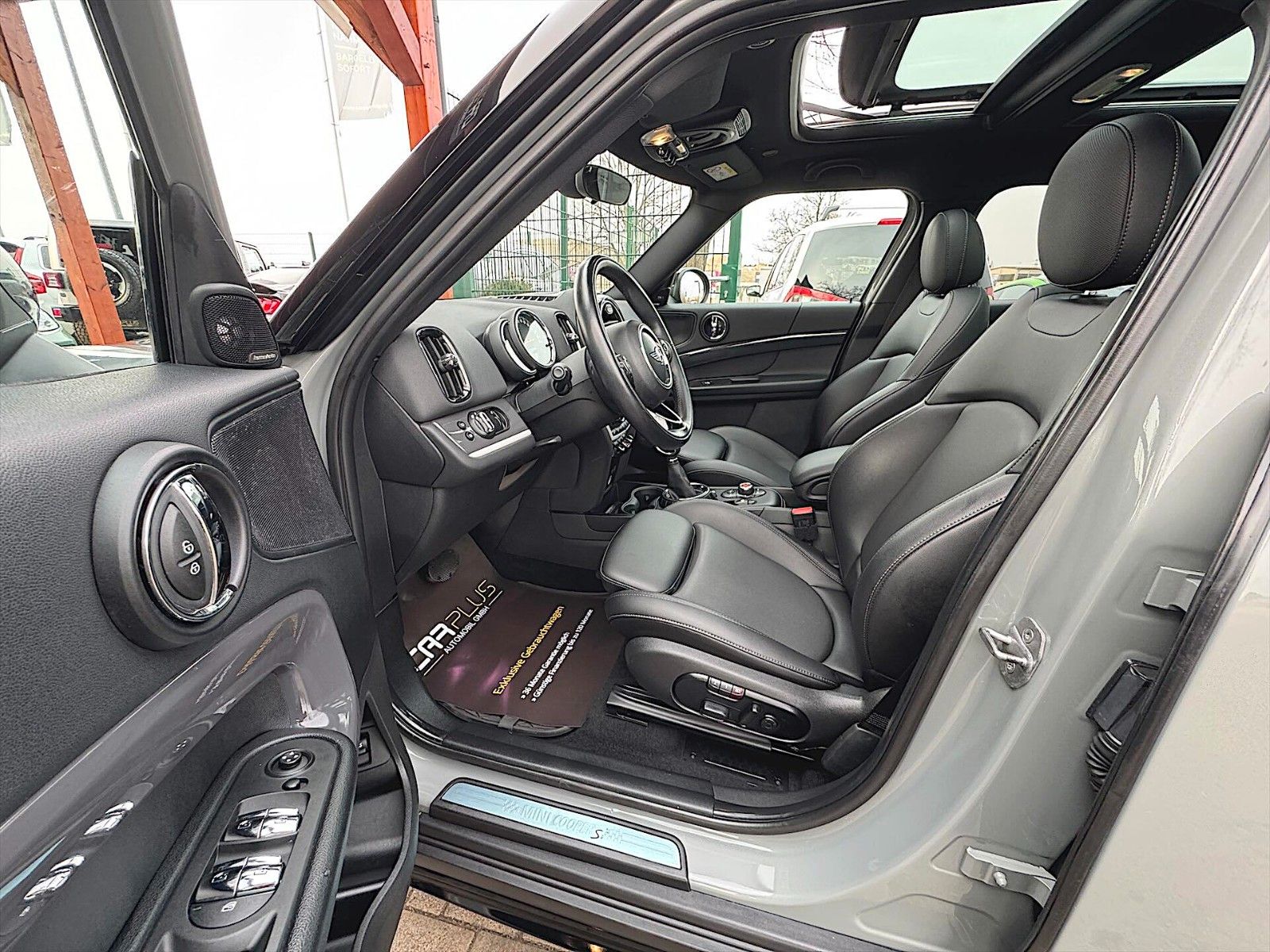 Fahrzeugabbildung MINI COOPER S Countryman Cooper S All4 *Pano*H&K*LED*