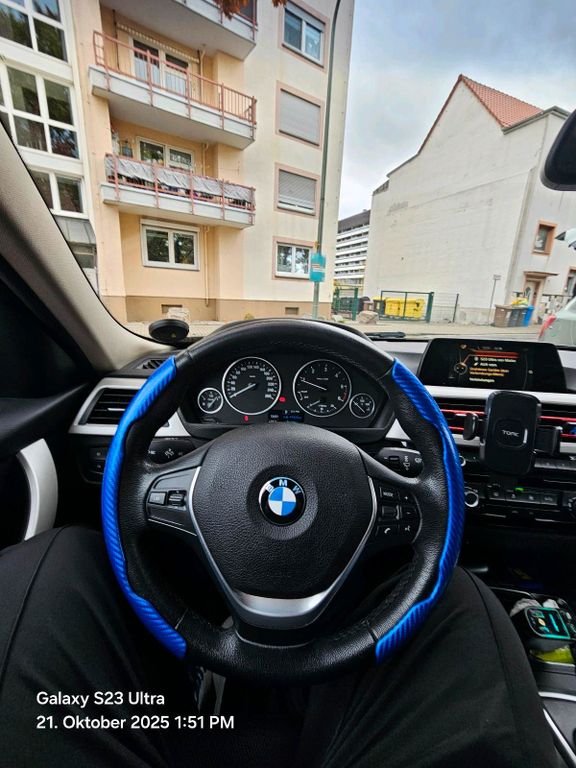 Image of BMW 320