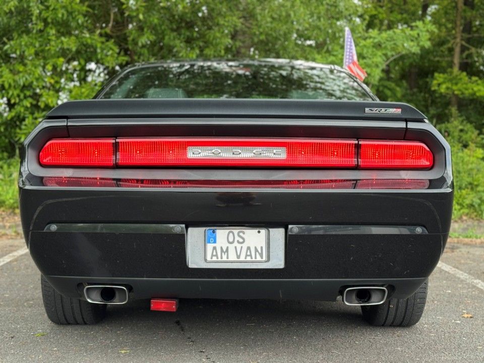 Fahrzeugabbildung Dodge Challenger 6.1 SRT8 Navi/SD/Leder Zweite Hand