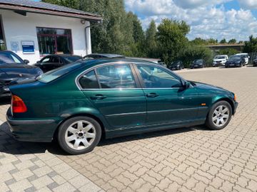 Bild 3 BMW 328 328i Lim. *AT*LEDER*GD*SHZ*KLIMAAUTO*EXPORT*