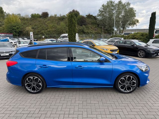 Ford Focus  Turnier ST-Line