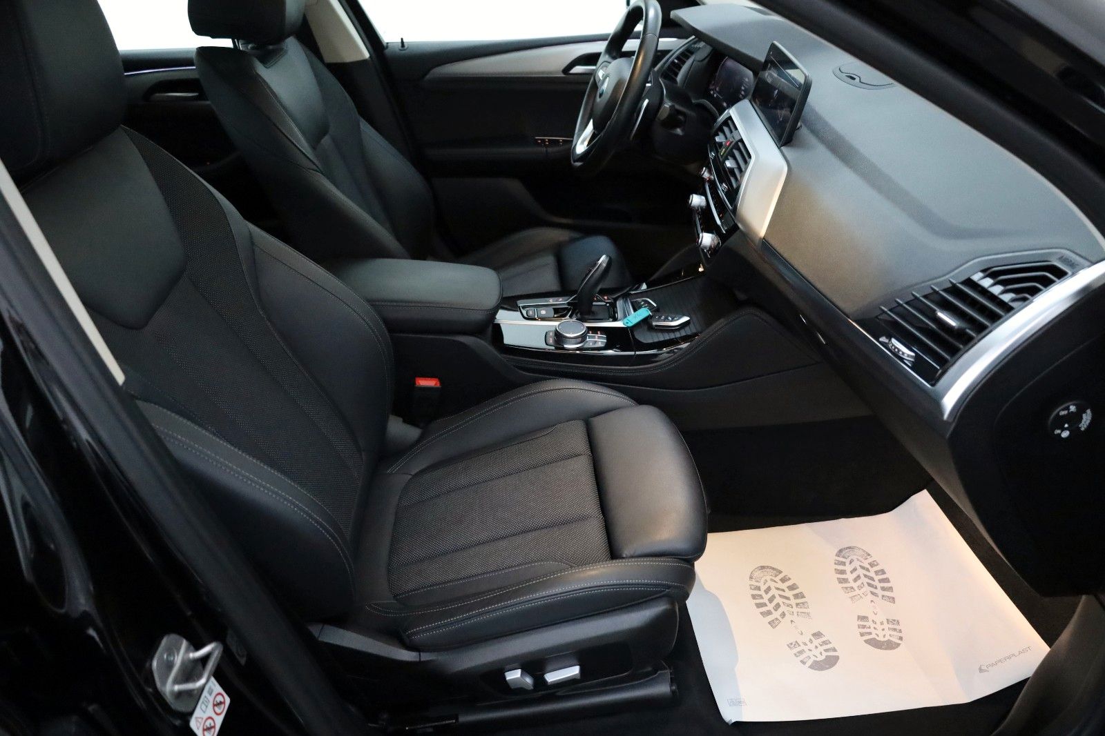 Fahrzeugabbildung BMW X4 xDrive 20 d xLine,Navi,SH,Kamera,H&K,Panorama