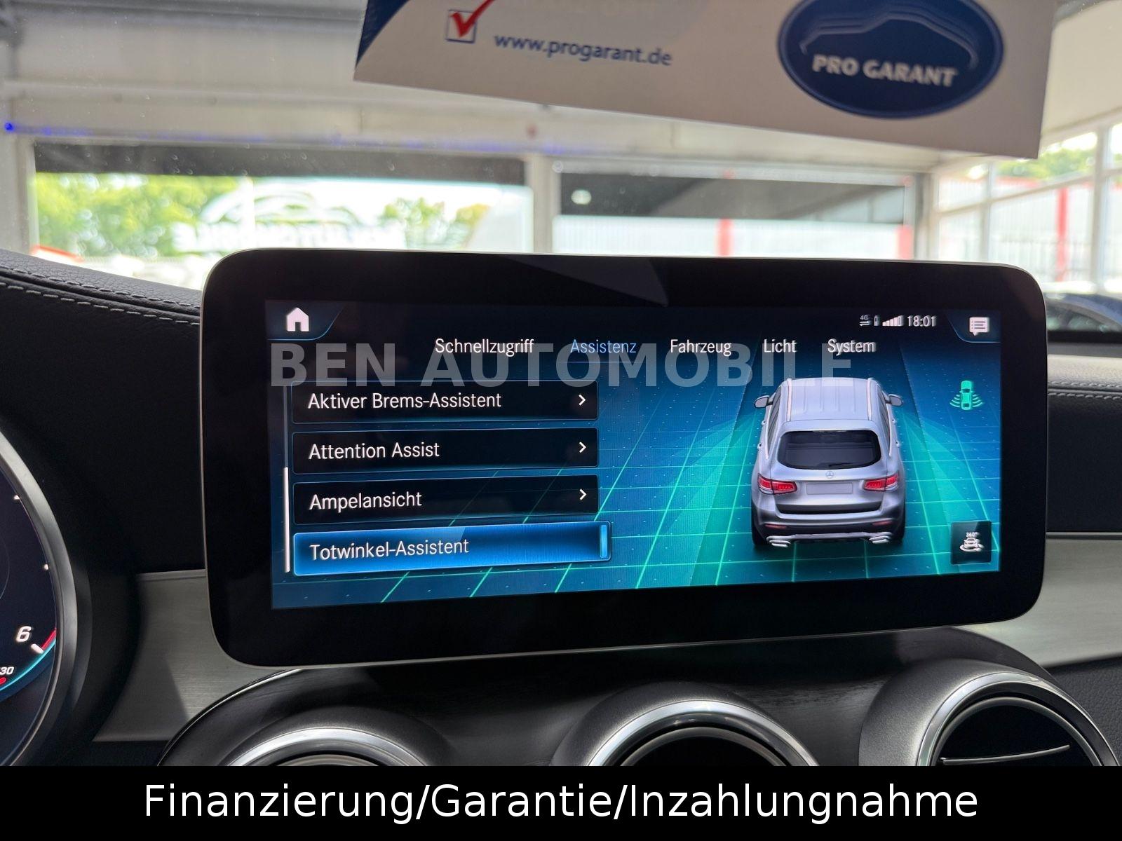 Mercedes-Benz GLC 300d 4Matic PANO+LED+RFK+AHK