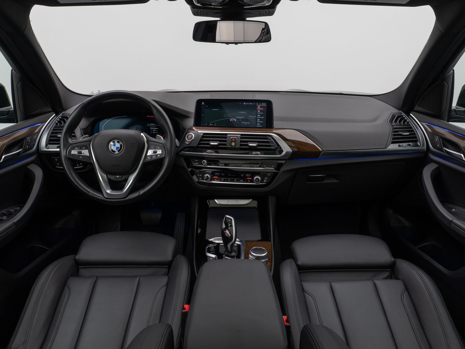 Fahrzeugabbildung BMW X3 xD30i xLine Panoram Kamera HiFi Komfort Sport