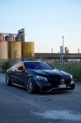 Mercedes-Benz S 63 AMG 4MATIC Coupé AMG Designo - blaue Mercedes-Benz S 63 AMG