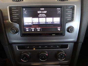 Volkswagen Golf - 11