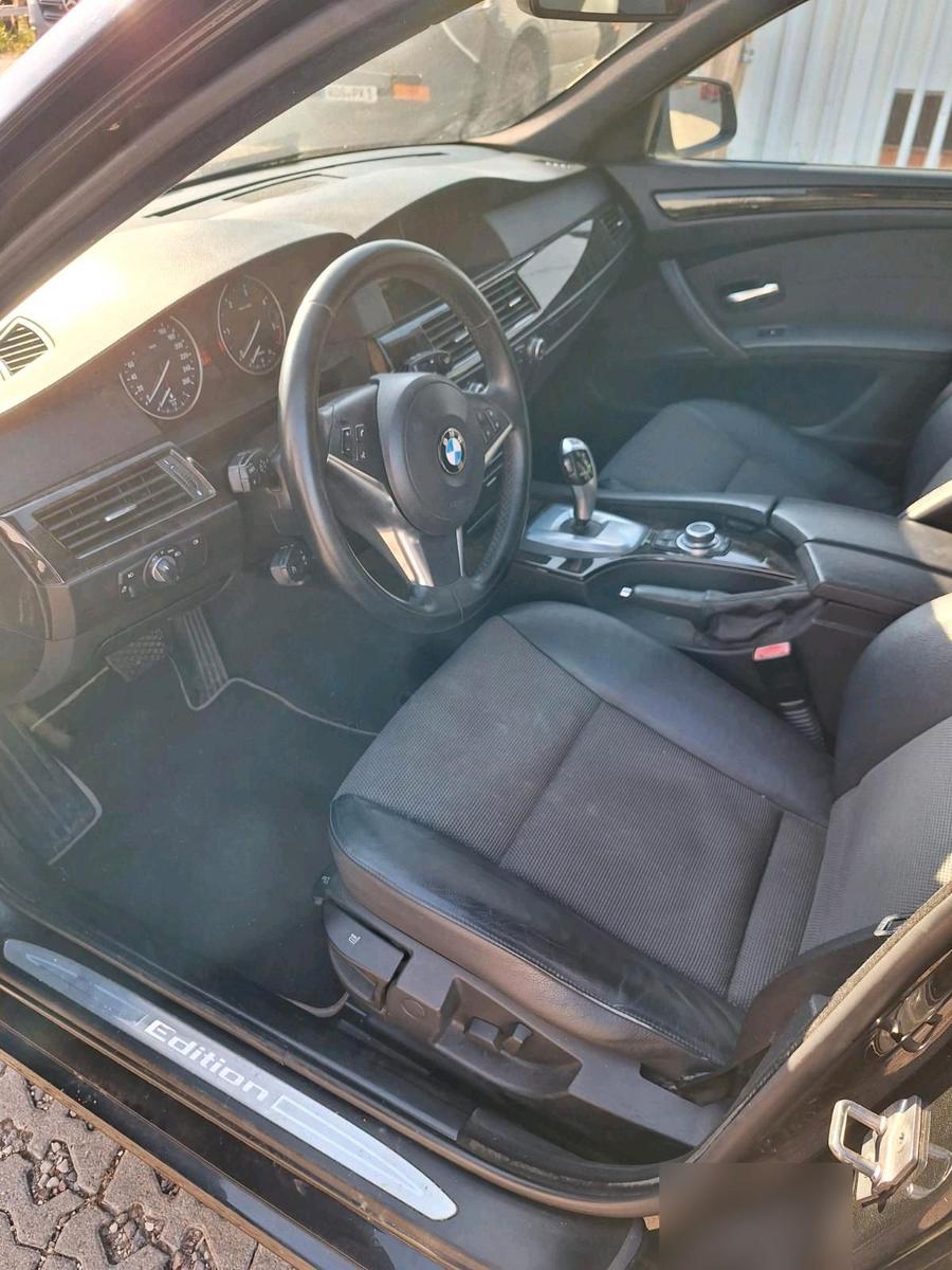 BMW 520 2010 — photo 9