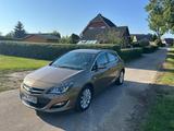 Opel Astra 1.4T 103kW INNOVATION 140PS scheckheftge. - Opel Gebrauchtwagen in Neubrandenburg