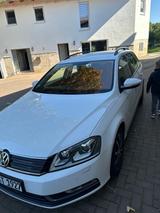 Volkswagen Passat 1.6 TDI BlueMotion  - Volkswagen Passat aus 2012 mit Diesel-Antrieb: Limousine, 1.6