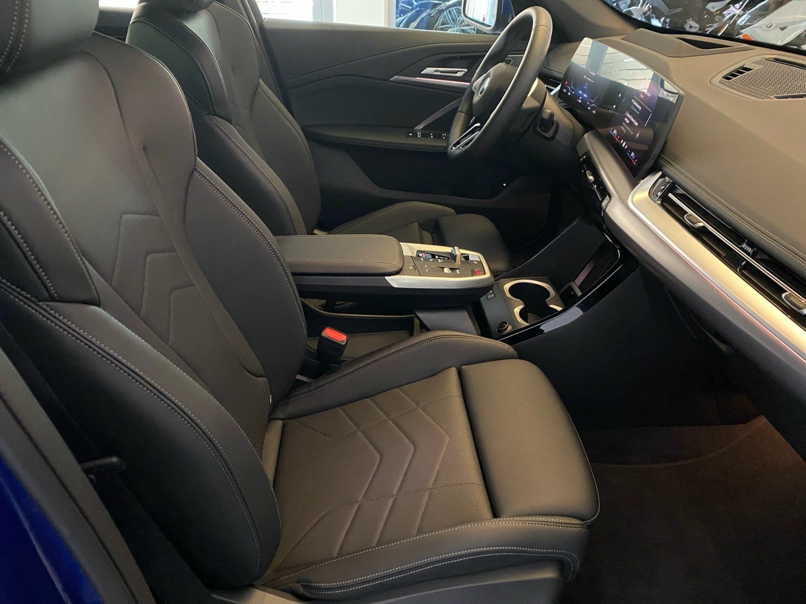 BMW iX1 - Bild 11