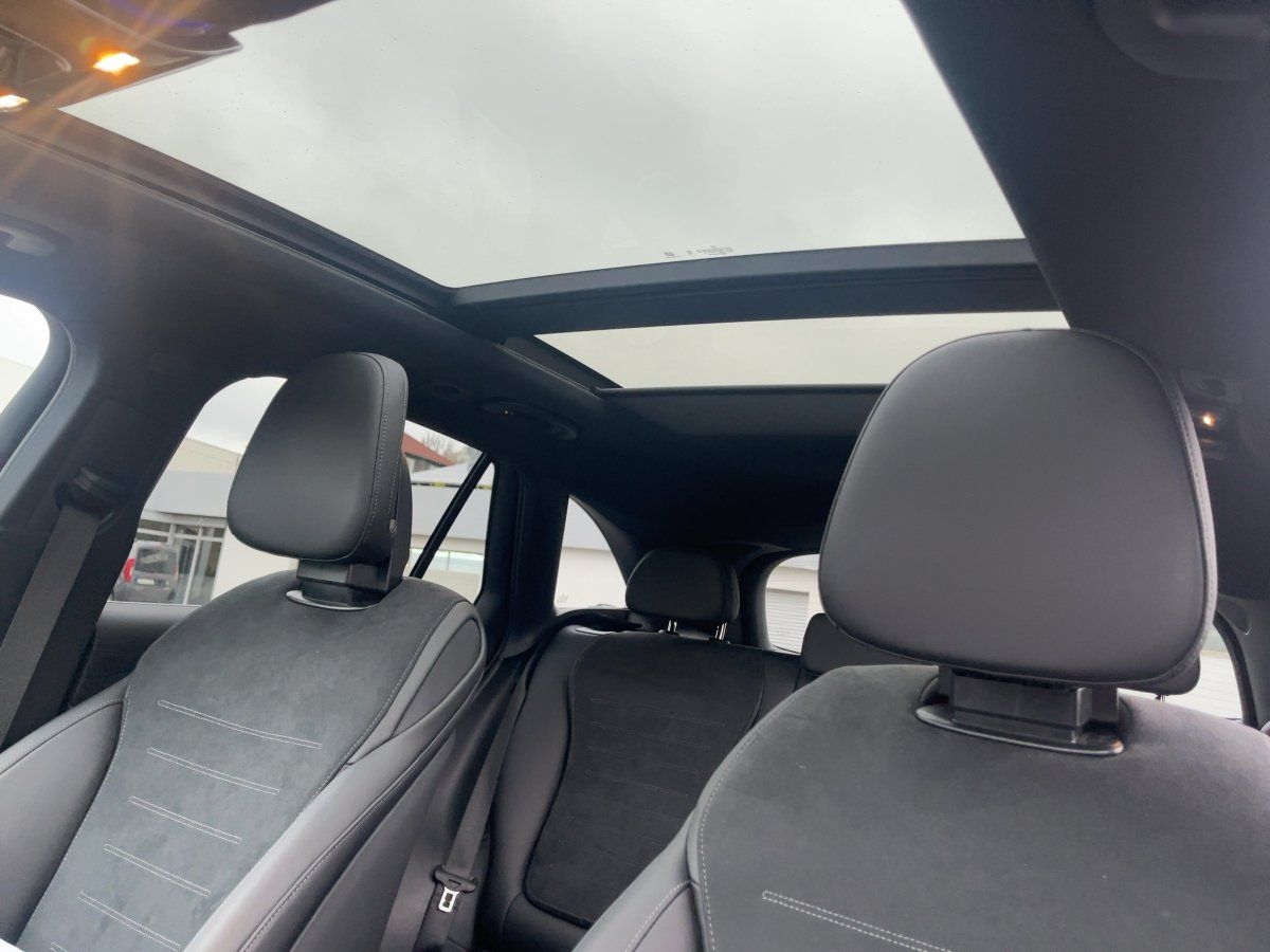 Fahrzeugabbildung Mercedes-Benz GLC 220 d 4M AMG/Night/Pano/Kamera/AHK