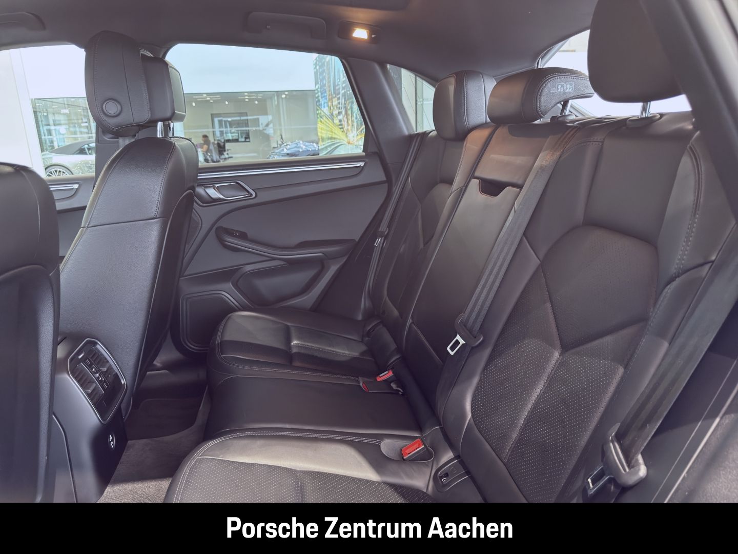 Porsche Macan Luftfederung PASM Approved Unfallfrei 20z foto 22
