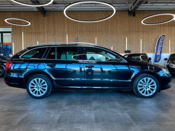 Skoda Superb Combi Exclusive 4x4 *1. Hand*Klima*TÜV*BT