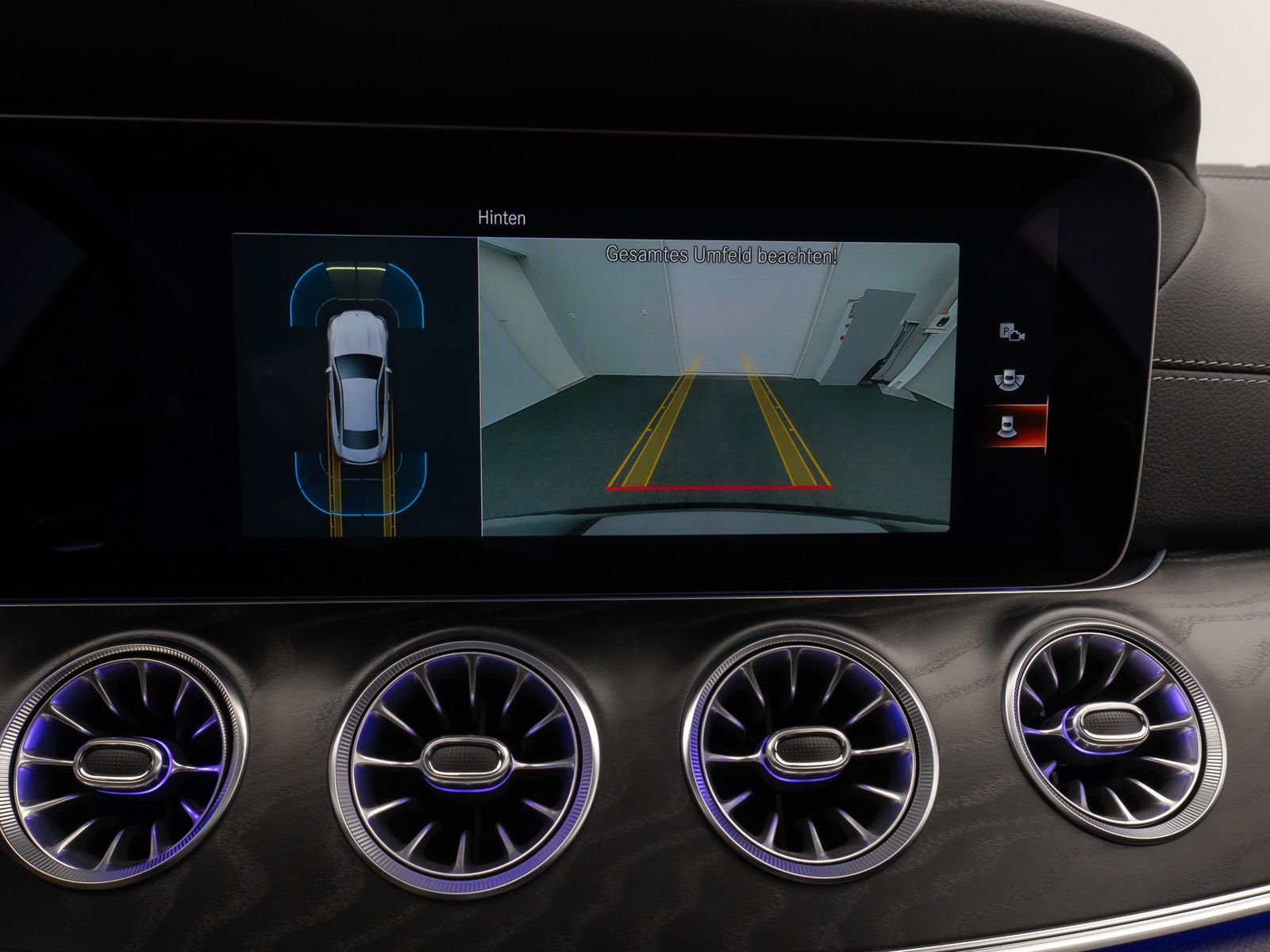 Fahrzeugabbildung Mercedes-Benz E300d Coupe 4Matic AMG Panorama Kamera LED