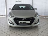 Hyundai i30 mit neuer HU / AU und neuer Inspektion - Hyundai i30: Inspektion
