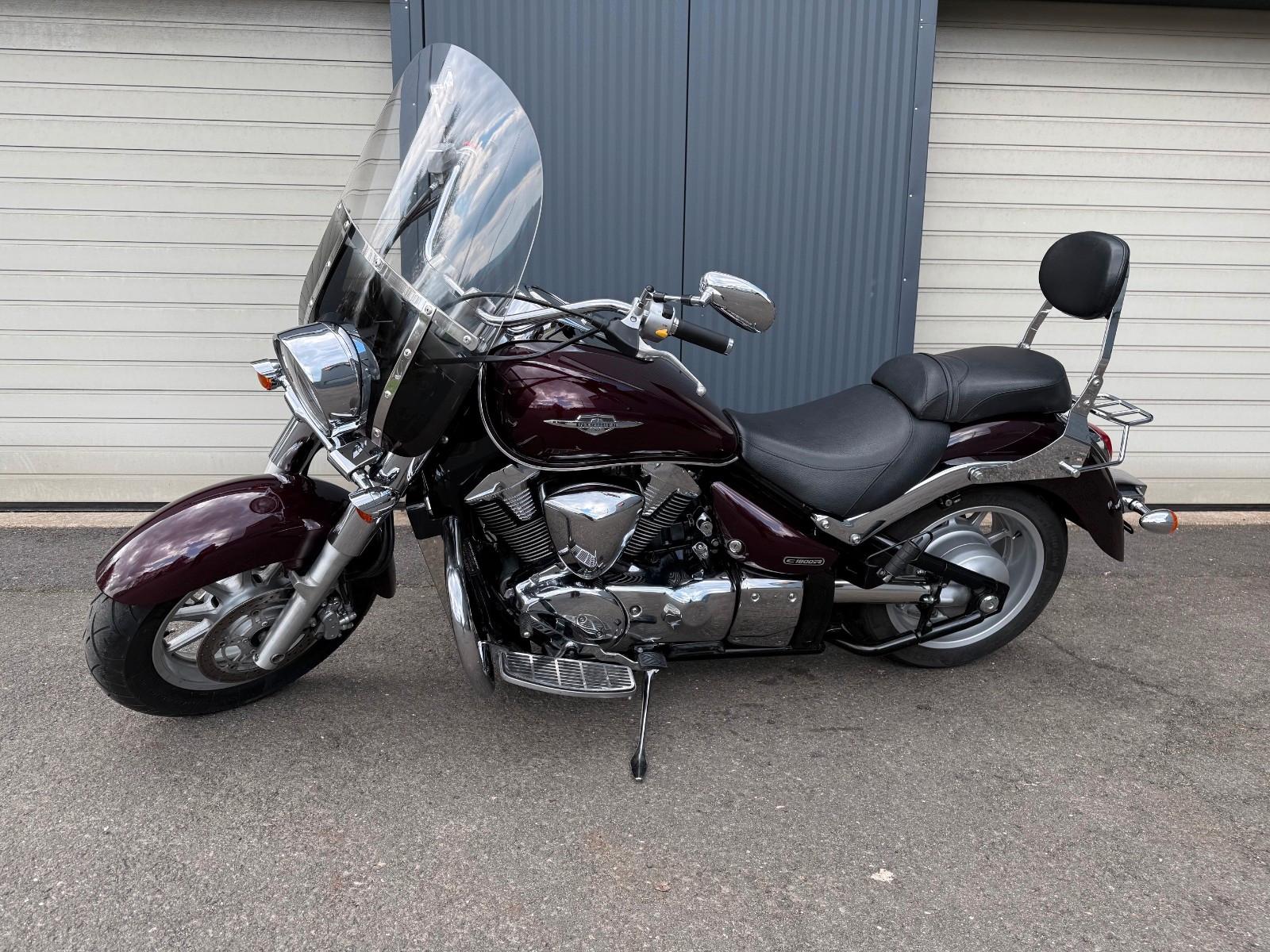 Suzuki VLR 1800 Intruder